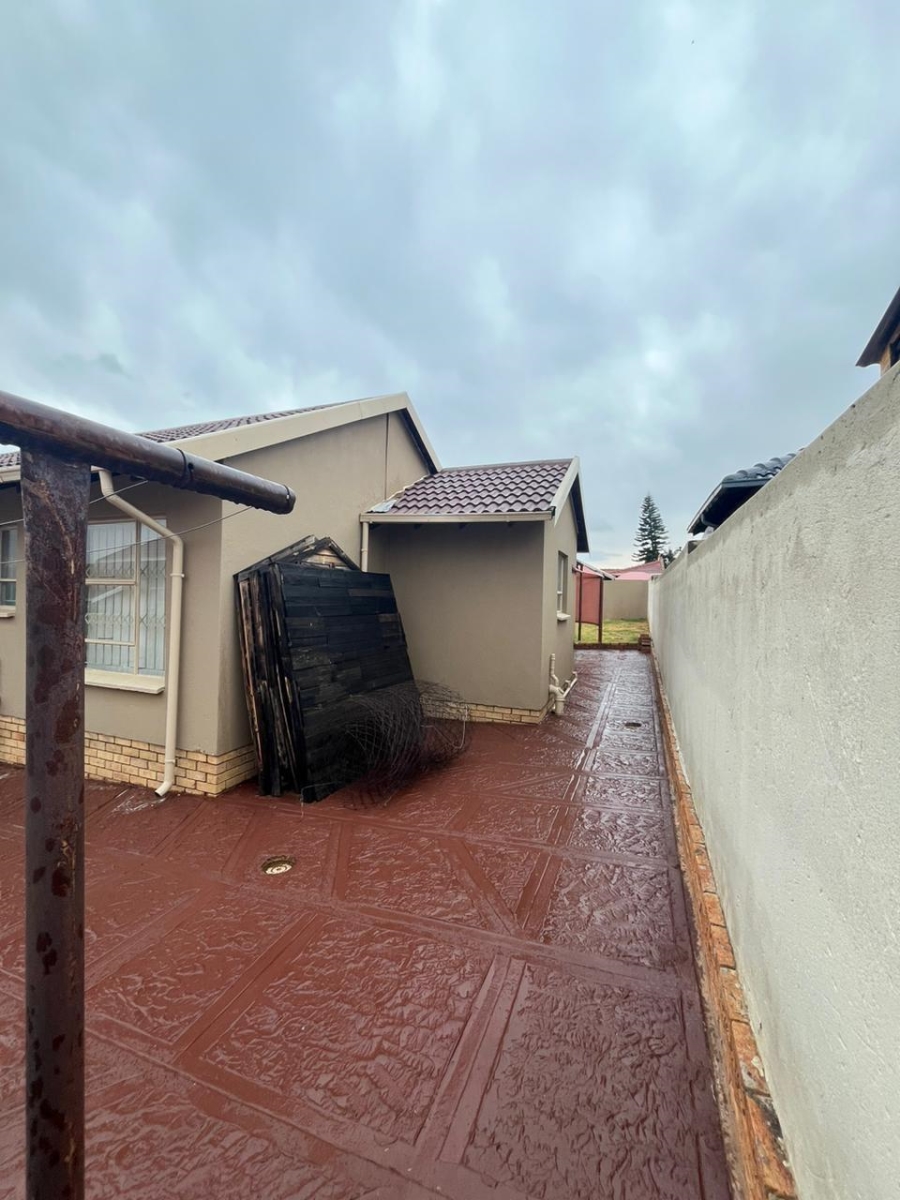 3 Bedroom Property for Sale in Tlhabane West North West